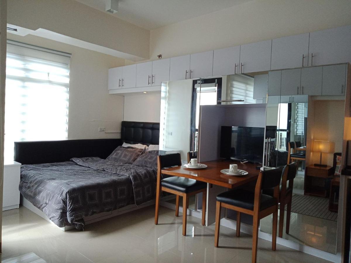 Mabolo Garden Flat A1 Rooftop Pool Near Ayala Mall Apartment Cebu ภายนอก รูปภาพ